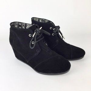 Toms Desert Wedge Black Suede Lace Up Ankle Boots 8.5